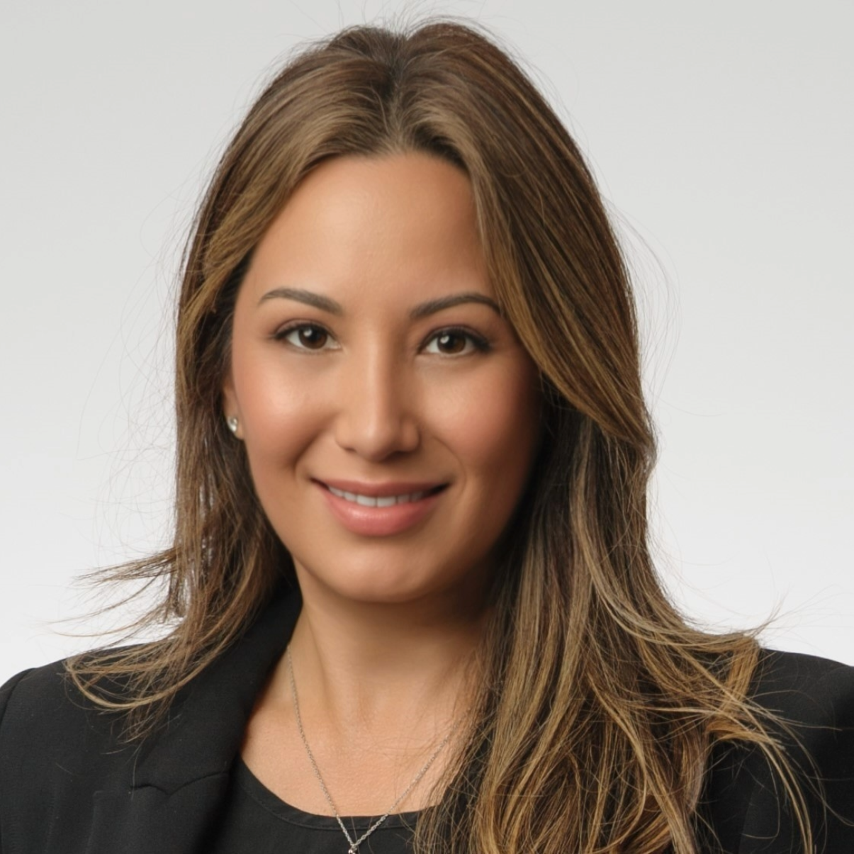 Stefanie Lyght headshot